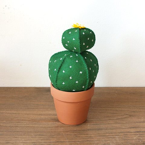 Ball Cactus Felt Hand Sewing Kit